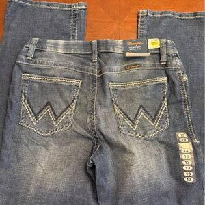 Wrangler Women's Classic Blue Boot Cut Jeans